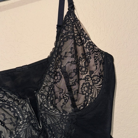 Popilush Lace Deep-V Neck Bodysuits - Picture 13 of 16